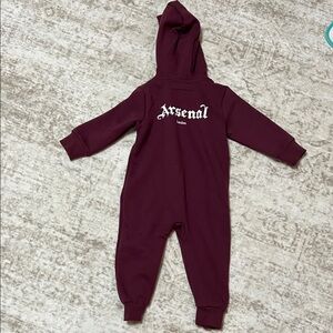 NWT Arsenal Baby Burgundy Concordia Hooded Onesie 12-18 months